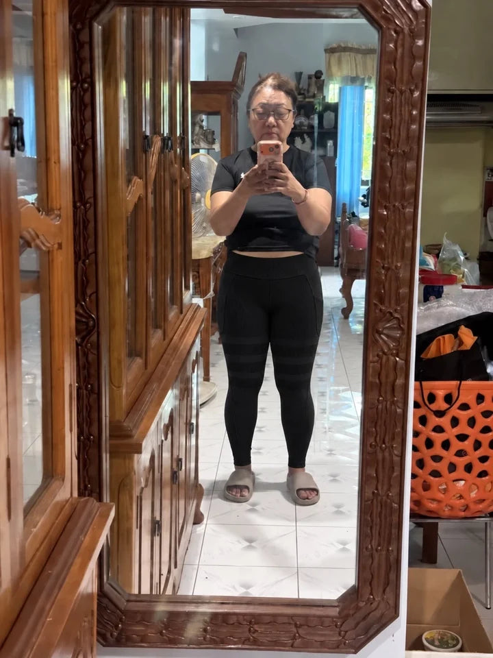 Verified buyer, photo of CelluMove leggings