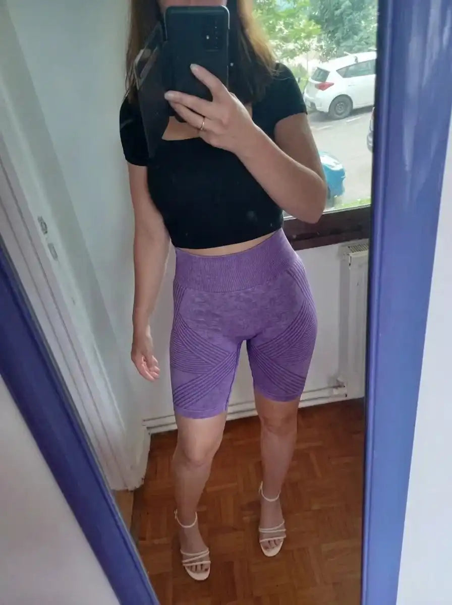 CelluMove customer wearing the anti-chafing shorts